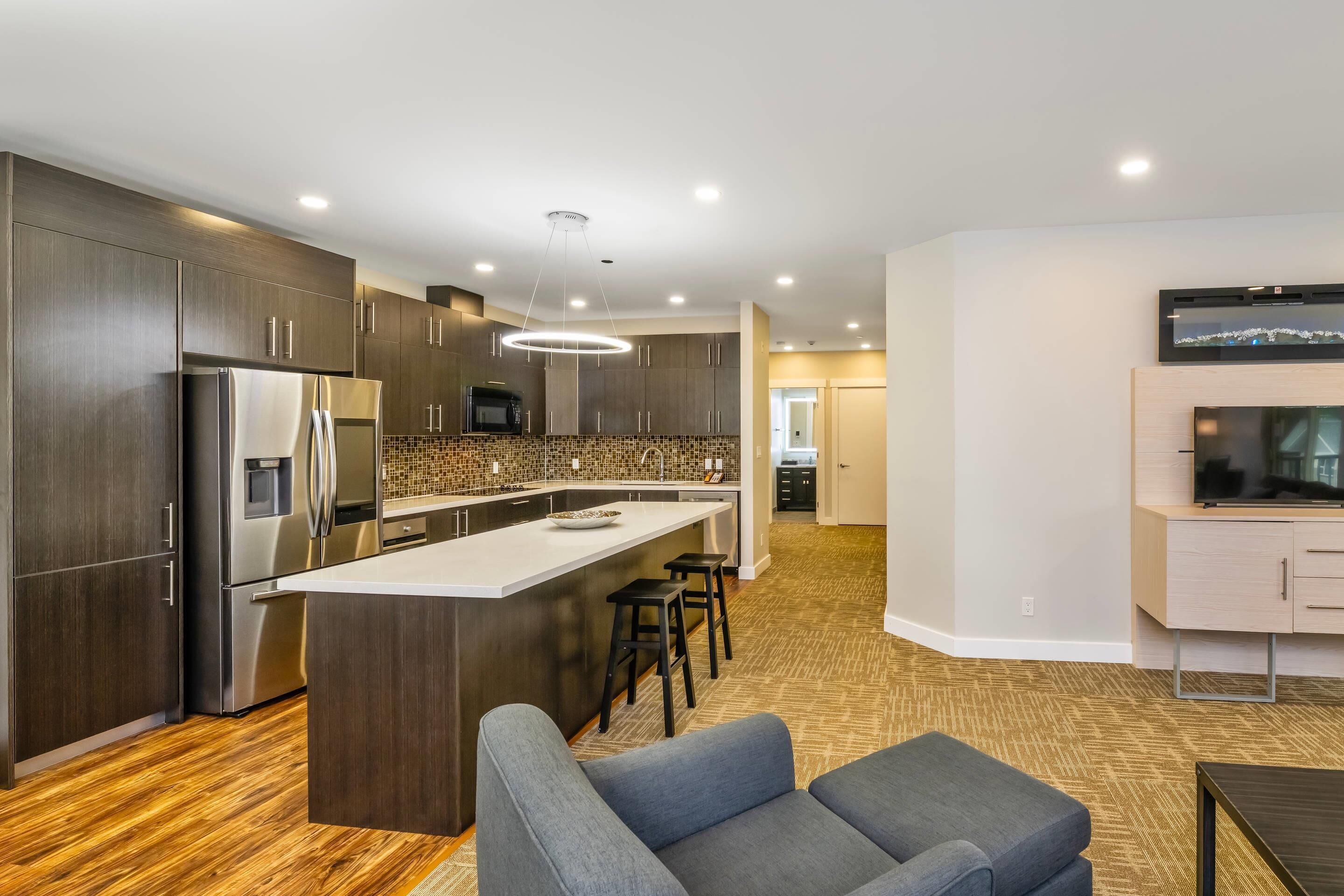 Suite, Multiple Beds, Non Smoking (Efficiency) | Desk, free cribs/infant beds, bed sheets