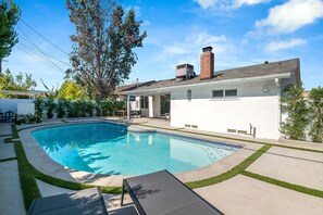 Piscine extérieure, piscine chauffée