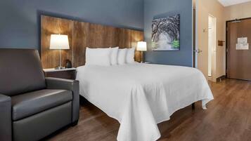 Standaard studio, niet-roken, koelkast en magnetron | Luxe beddengoed, een bureau, een strijkplank/strijkijzer, gratis wifi