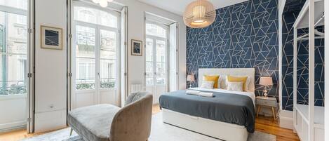 Planxa i posts de planxar, Internet i roba de llit