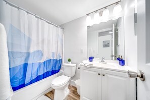 Shower, towels