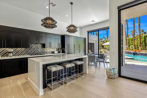 Unclassified image, 1 of 50, button