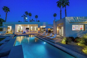 Unclassified image, 3 of 50, button - 'Silver Sun' Stunning 4BR estate on 1/3 acre (Rancho Mirage)