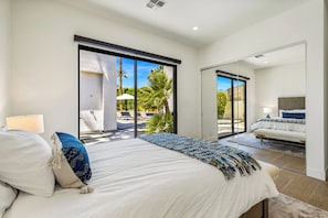 4 Schlafzimmer, Schreibtisch, Bügeleisen/Bügelbrett, kostenloses WLAN