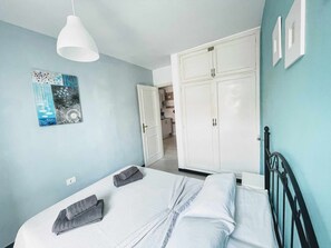 1 chambre, fer et planche à repasser, lit parapluie, Wi-Fi gratuit