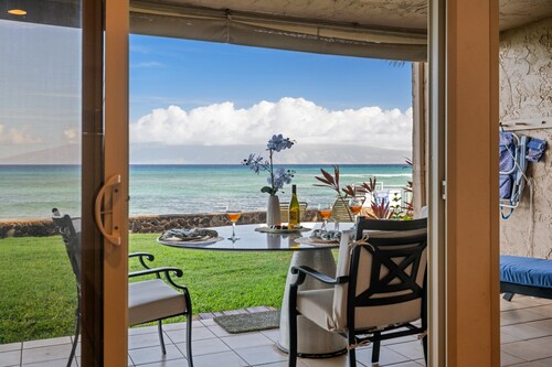 New Listing: Vast ocean views with Hawaiian decor