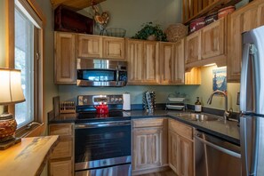 Refrigerador, horno, lavavajillas, cafetera/tetera