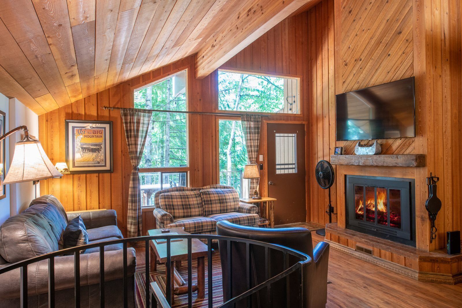 TV connectée, cheminée, baby-foot