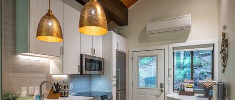 Refrigerador, horno, parrilla de estufa y lavavajillas