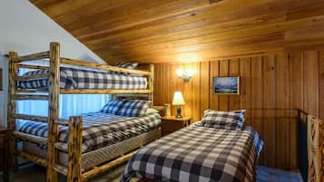 3 bedrooms, free WiFi, bed sheets