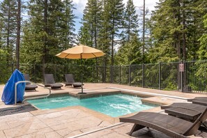 Piscine couverte, piscine chauffée