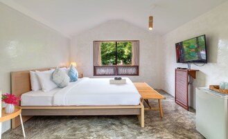 Standard Double Room | Desk, free WiFi, bed sheets