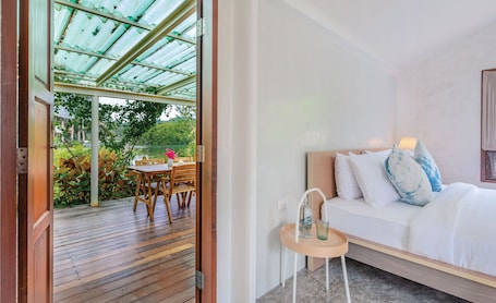 Superior Double Room | Desk, free WiFi, bed sheets