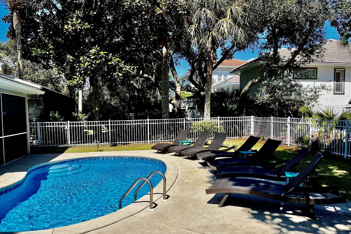 Photo 8 of PET Friendly! FREE Golf Cart, Private Pool & Backyard, Pools/Tennis/Gym/Playground ~ Destiny East