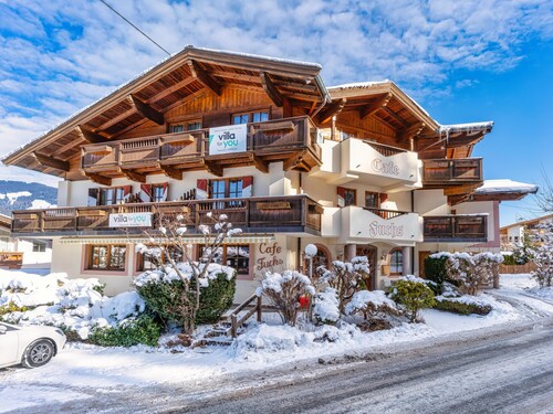 Traditional Tyrolean guesthouse for large groups