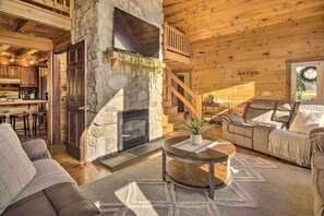 TV, fireplace, foosball, stereo