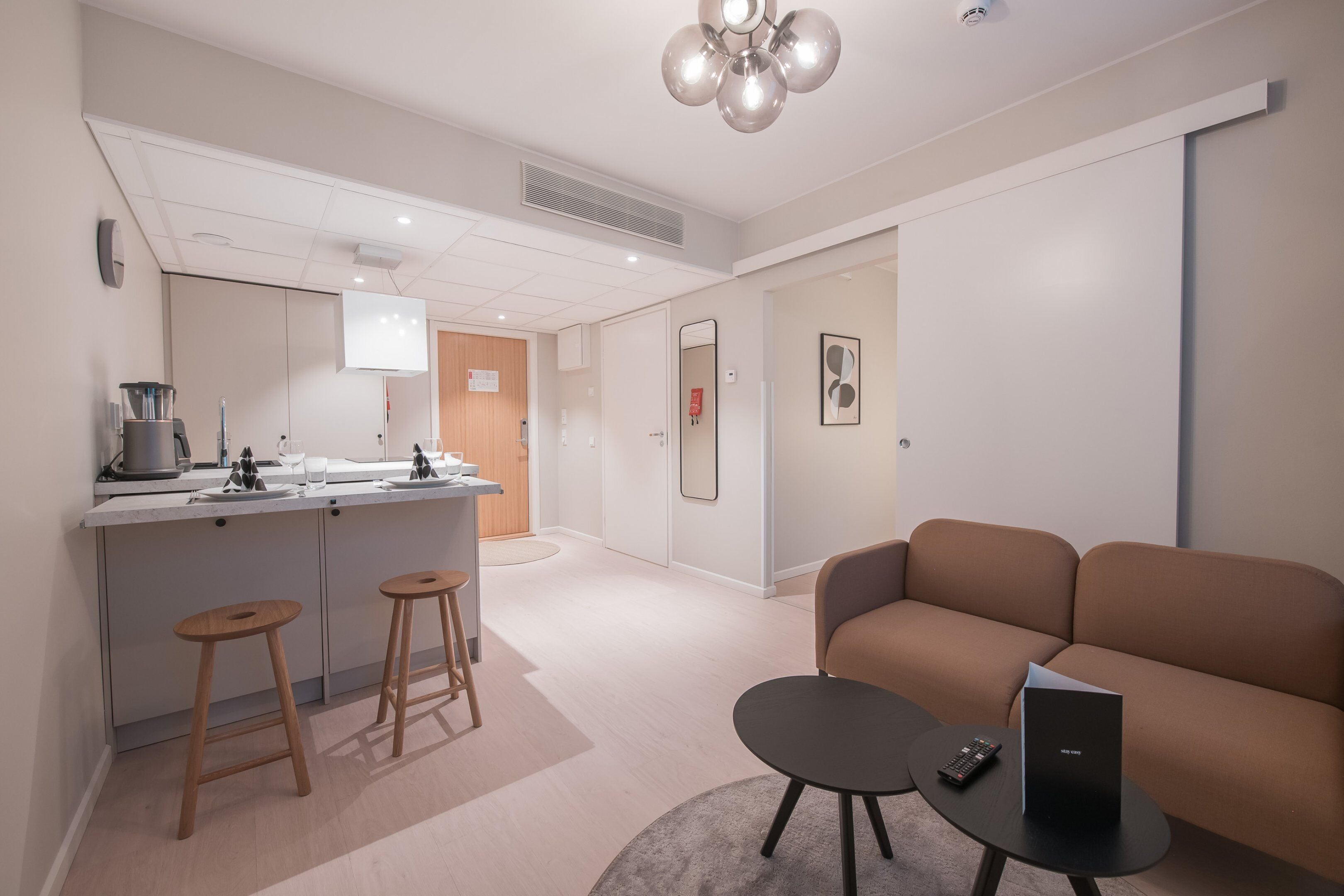 Appartement Standard | Cuisine privée | Réfrigérateur, micro-ondes, four, plaque de cuisson