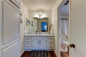 Towels, shampoo
