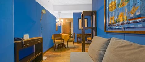 Suite, 1 Bedroom | 1 bedroom, free WiFi, bed sheets