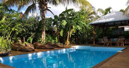 Fully equipped bungalow with outdoor kitchen, air conditioning, Italian shower bathroom