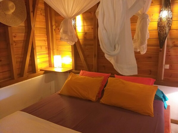 1 chambre, fer et planche à repasser, Wi-Fi, literie fournie