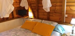 1 chambre, fer et planche à repasser, Wi-Fi, draps fournis