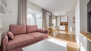 Apartment (D 5) | Living area