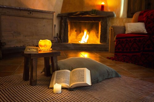 Ferienhaus in Laroya mit Pool und Grill