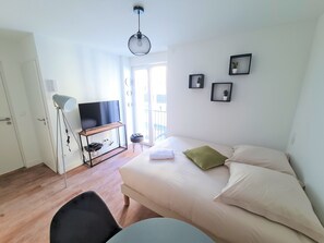 WiFi, bed sheets - Le Poulorio 3 - Studio - Proche Gare * By Locly * (Lorient)