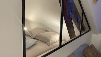 1 habitación y ropa de cama