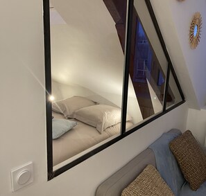 1 habitación y ropa de cama 