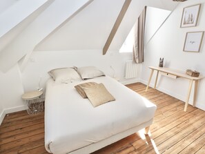 1 chambre, fer et planche à repasser, Wi-Fi, draps fournis