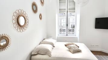 Fer et planche Ă repasser, Wi-Fi, draps fournis