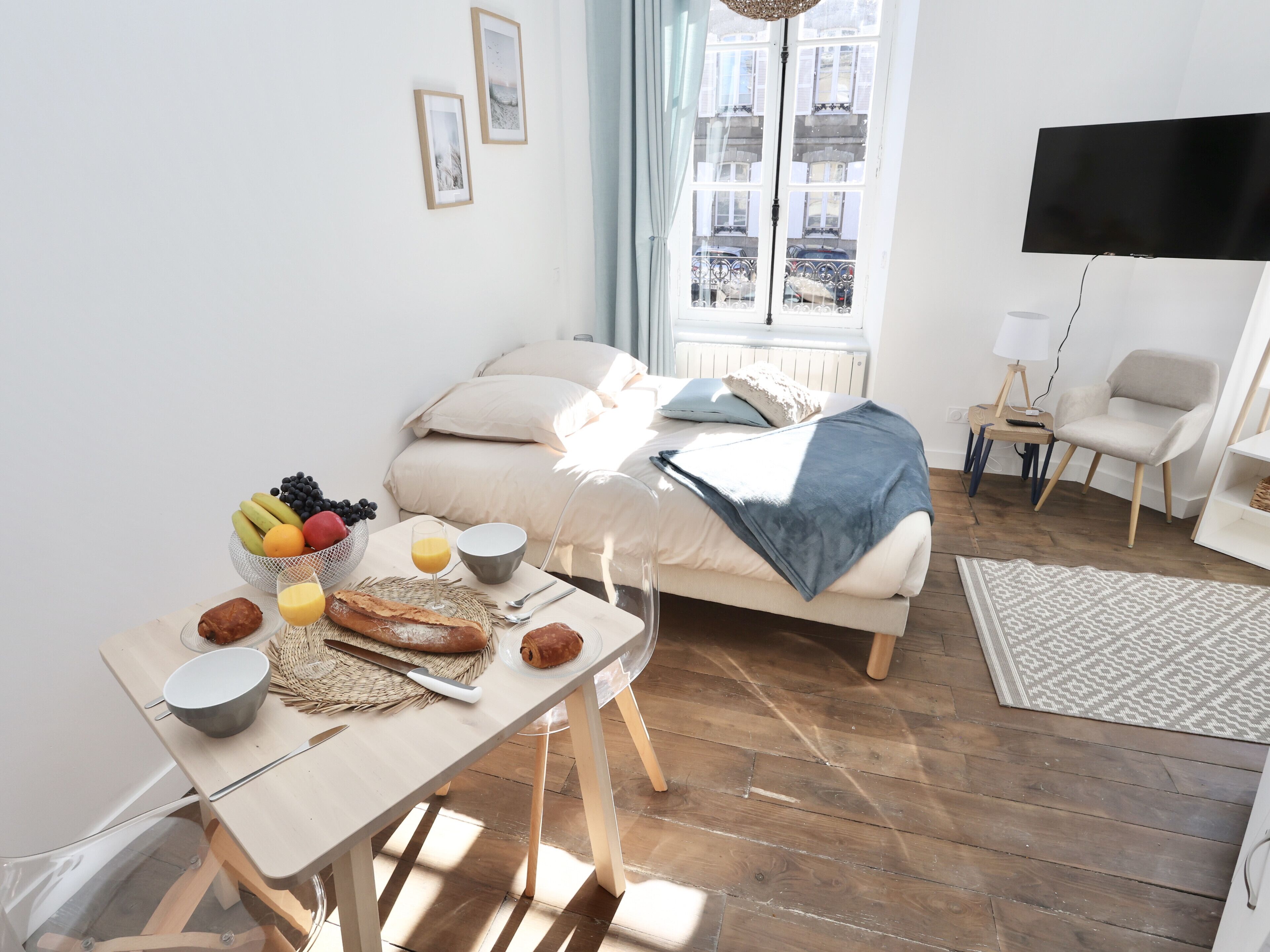 Fer et planche à repasser, Wi-Fi, draps fournis