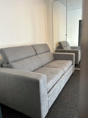 غرفة عائلية رباعية | أغطية فراش متميزة وواي فاي مجانًا وملاءات أسرّة