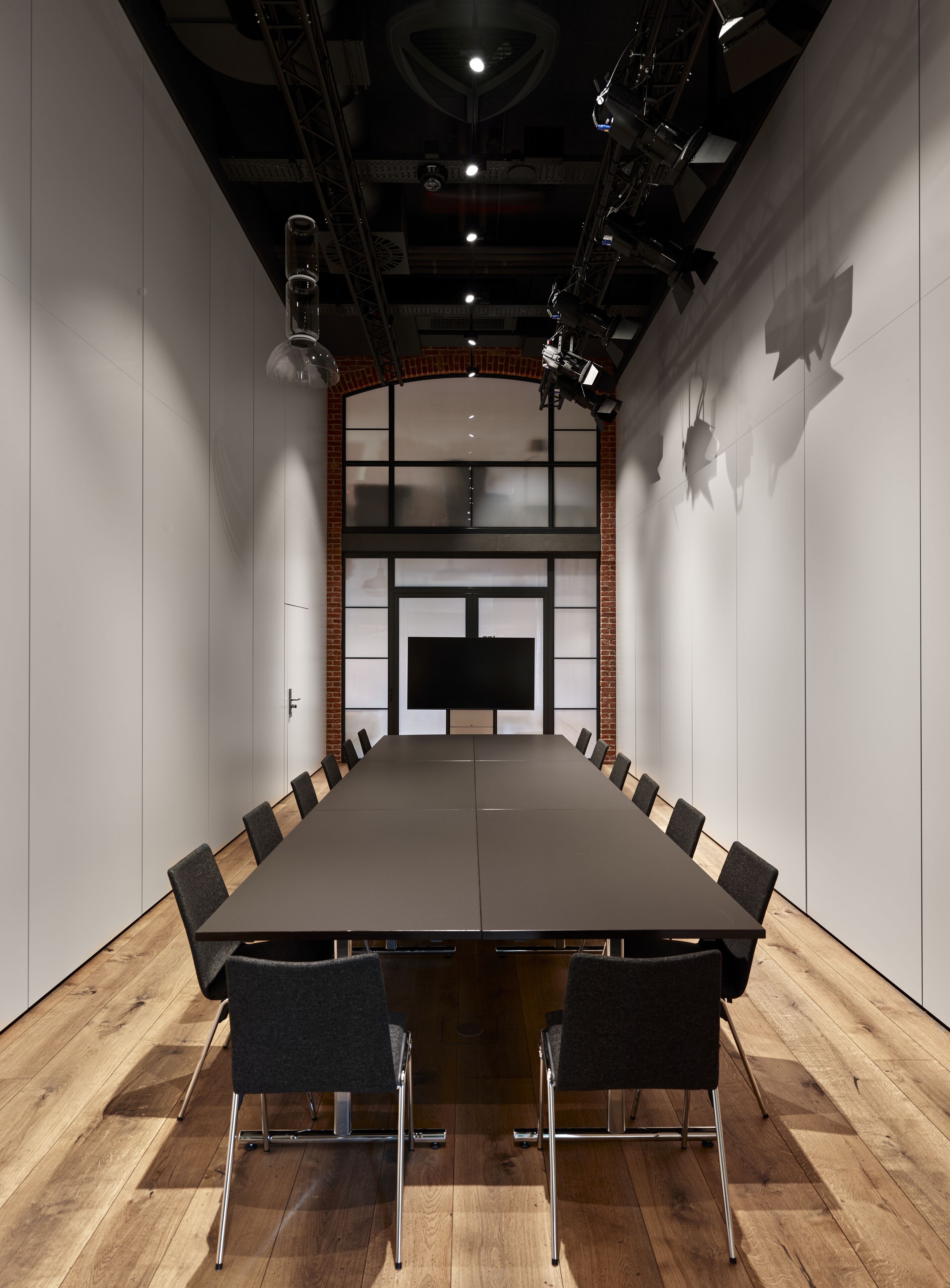 Foto - Autohalle Hotel