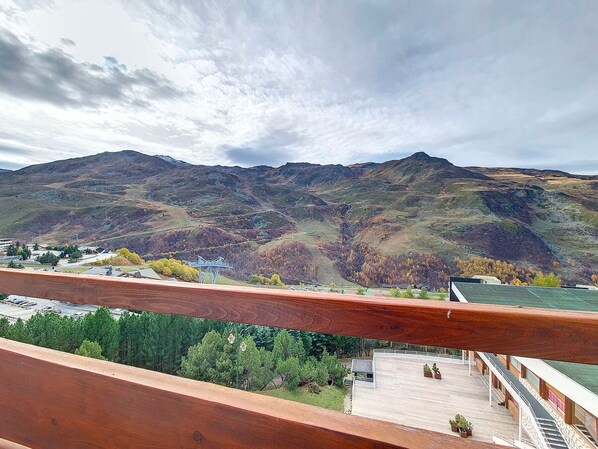 Property grounds - Spacious duplex apartment with balcony in Les Menuires (Les Menuires)