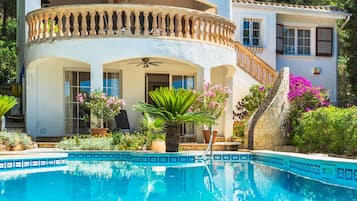 Alberca al aire libre