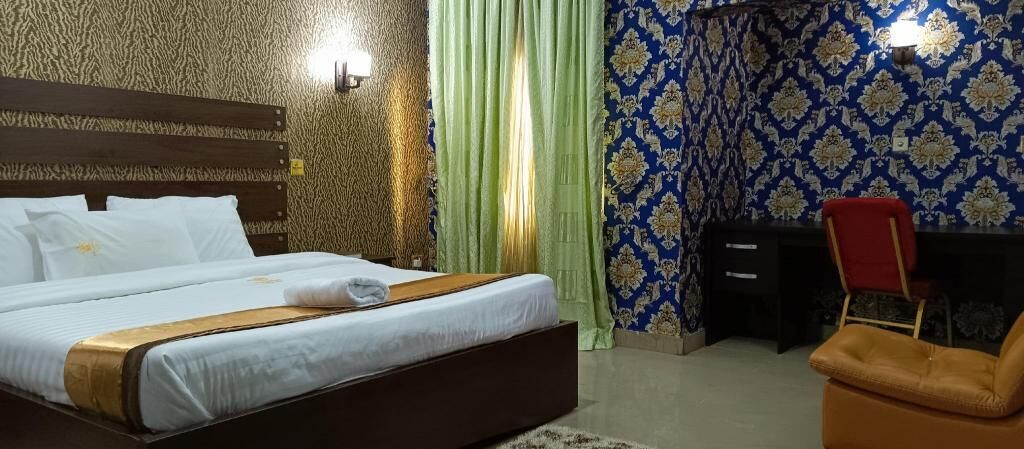 Premium bedding, individually decorated, individually furnished, desk