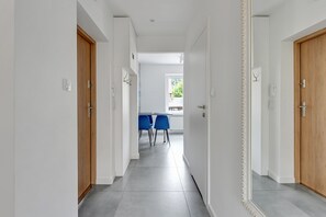 Apartment | Private kitchen | Fridge, oven, stovetop, dishwasher - Lion Apartments - Rio (Sopot)