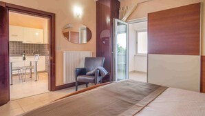1 bedroom, WiFi - Holiday apartment with a/c (Malinska)