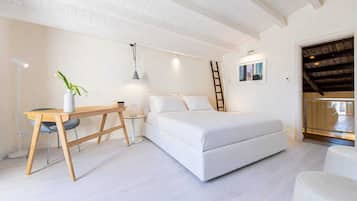 Romantic Suite, Hot Tub, Sea View (Incanto)
