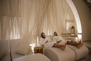 Couples treatment room(s), sauna, hot tub, steam room - Costamante Suites & Spa (Castellammare del Golfo)