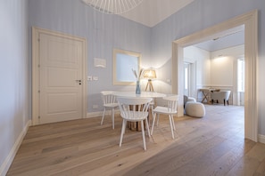 Superior Suite, Sea View (Isole) | Private kitchen | Fridge, microwave, stovetop, espresso maker