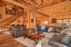 TV, fireplace, video games - Serenity Splash Lodge: Indoor Pool, Partial Mtn View, Home Theater, Game Room, Hot Tub, and more… (Sevierville)