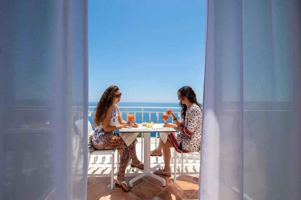 ห้องจูเนียร์สตูดิโอสวีท | ลานระเบียง/นอกชาน