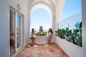 Junior Studio Suite | Terrace/patio