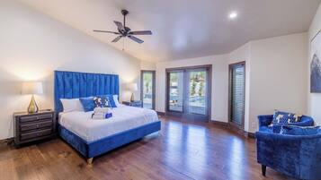 8 Schlafzimmer, Bügeleisen/Bügelbrett, Reisekinderbett, WLAN