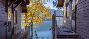 Lakefront condo w/shared pool & hot tub, views, near downtown - Bay Point Lakeside Landing