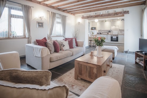 Fferm-Llong - Ship Farm 2 Bed- Rhossili